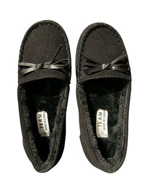 New no tags TEAM Black Women's Faux-Suede Bow Moccasin Slippers